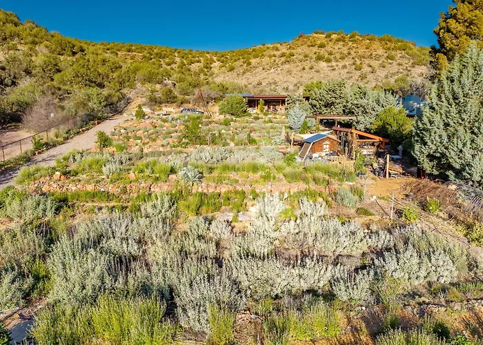 Serene Near Wineries, Oak Creek & Sedona Apartment Cornville