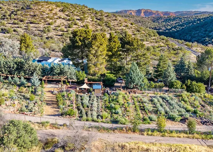 Serene Near Wineries, Oak Creek & Sedona Cornville